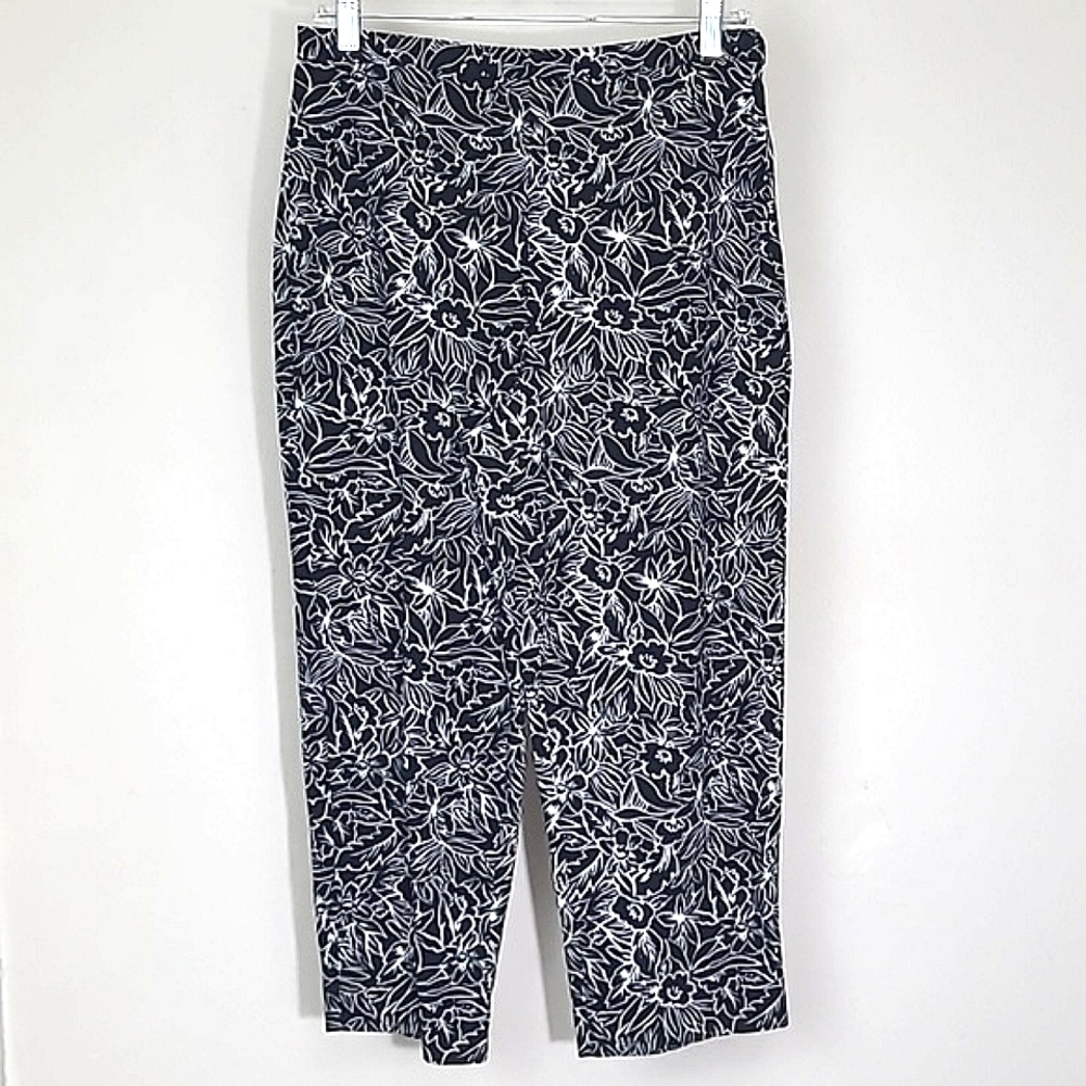 Sag Harbor Capris black & white floral print side zip elastic waist sz Small